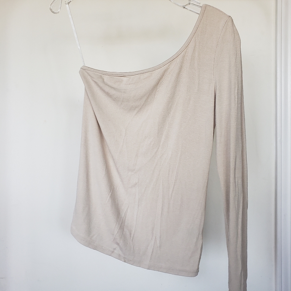 SHEIN one sleeve top